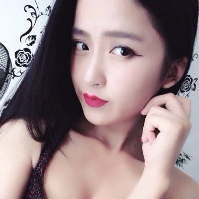 fannylzx's profile picture. 