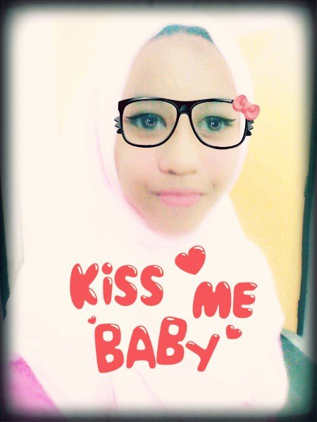 Nadhilah,  11 .