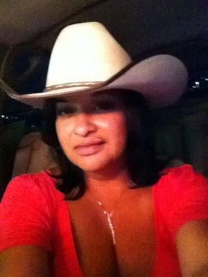 JenzenMnz's profile picture. hi