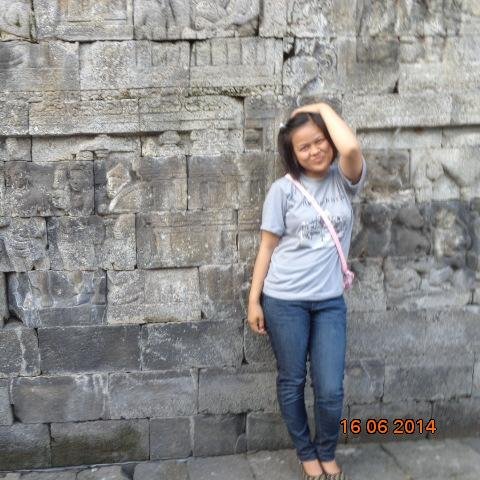 Luluyani1's profile picture. 