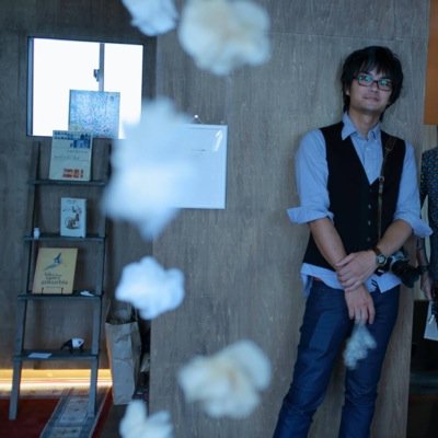 ただいま個人のTwitter、Facebookはお休みしています。地元で開業したブックカフェ中心に活動中です。こちらのフォローお願い致します→@cafemeganebooks
