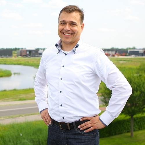Ontwerper van automatisering en telemetrie voor water, energie en milieu gerelateerde toepassingen. Enthousiast Tafelaar bij RT53 Drachten.