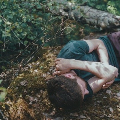 TonTonarmy's profile picture. คนไม่ค่อยพูด มักจะยิ้มง่าย คล้ายๆจะใช้รอยยิ้มทดแทนในสิ่งที่ไม่ได้พูด เค้ามีความคิดมากมายอยู่ในหัว ซับซ้อนเกินกว่าจะเรียงออกมาเป็นประโยค