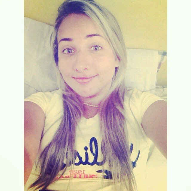 Ser feliz é pra quem tem coragem.