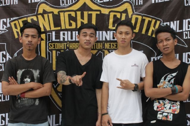 @DicoRamadhan @Teddy_SAS @Sahdi_DC @tb_AdiRohman | Post_Hardcore Machine at Tanah Jawara \m/