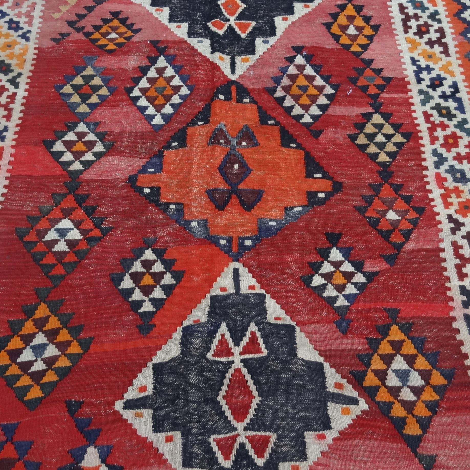 carpetsmall's profile picture. 