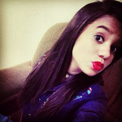 agr e assim amo qem me ama , esqueço qem me esqueceu e faço de terceira opção qem me faz segunda ...