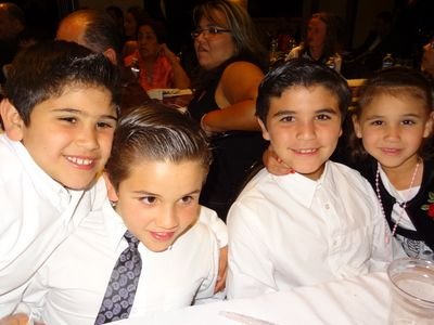 rushingrhinoaz's profile picture. Expert Negotiator, self proclaimed chef, family man, football fan