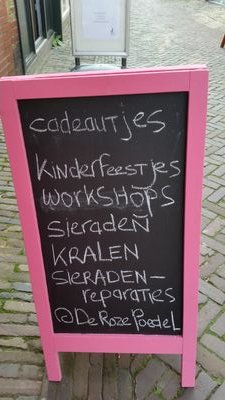 De winkel vol feest!  Kadootjes, kinderfeesten, vrijgezellenfeest of personeelsuitjes!