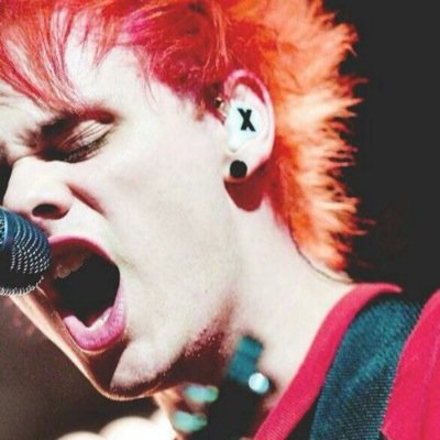 hi cutie, could you please follow @fxckingblink because you are hella rad and she follows back, ily.