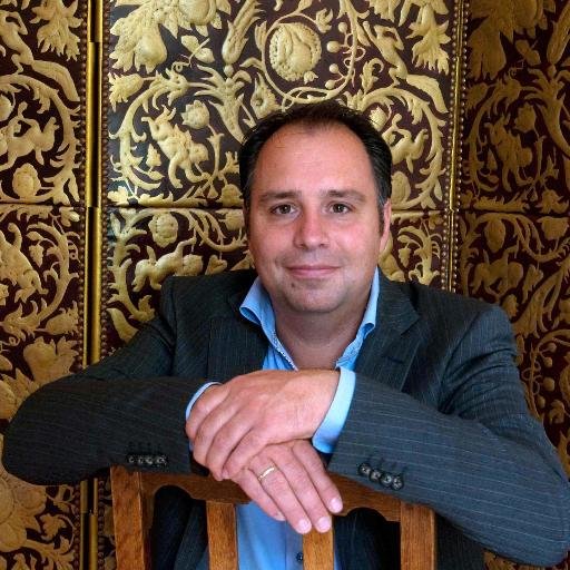 Goudleer's profile picture. http://t.co/44iVKvm3xO is een onderdeel van Goudleer atelier van Soest. Wij maken nieuw goudleer. Kijk ook op: http://t.co/7NjeK08ks4