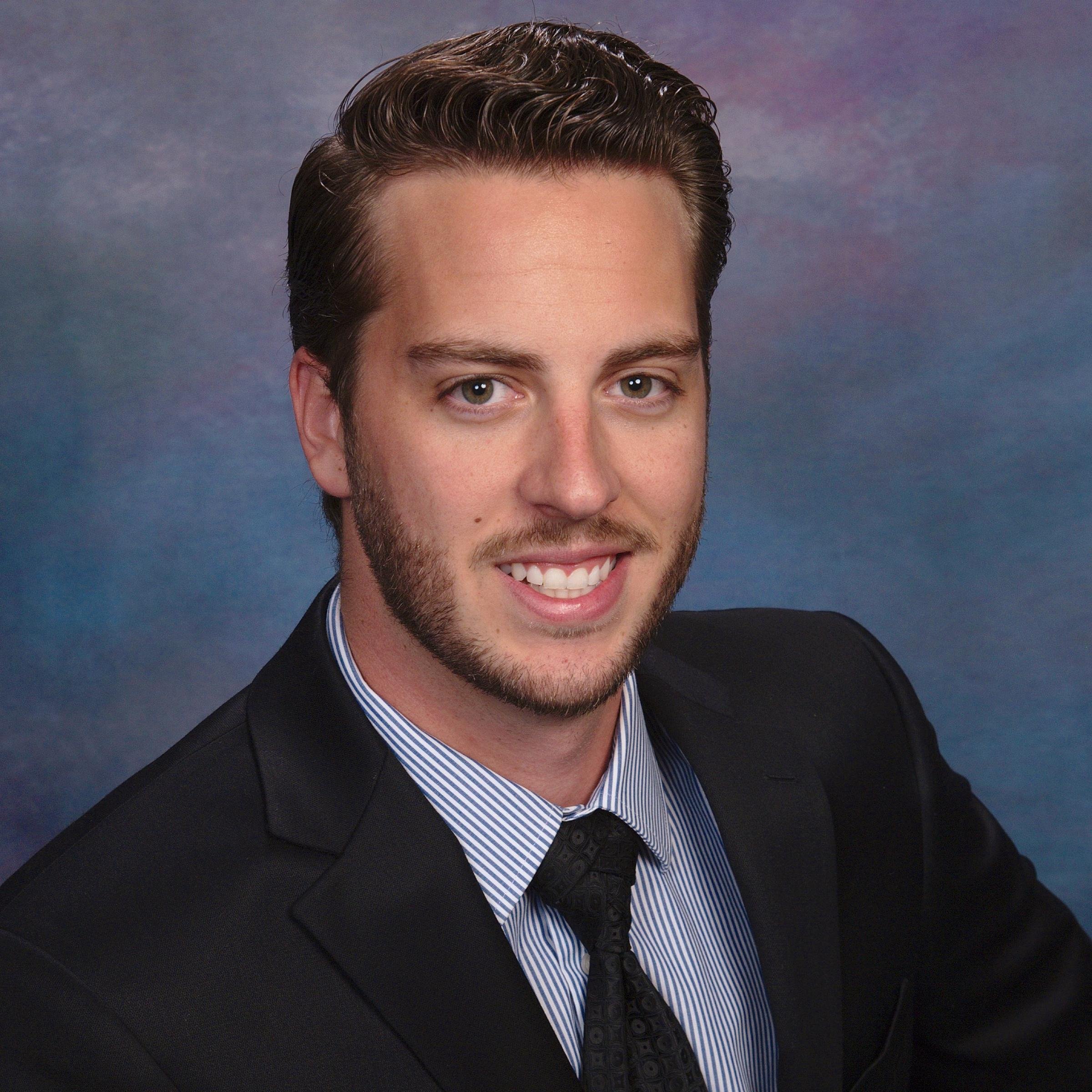Hi I'm Brandon! I was born and raised in Lake Arrowhead, CA. I have a college degree in Business Management from CSUSB and am pursuing a career in Real Estate!