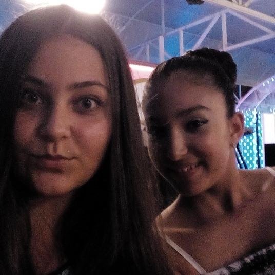 esmarosee's profile picture. 