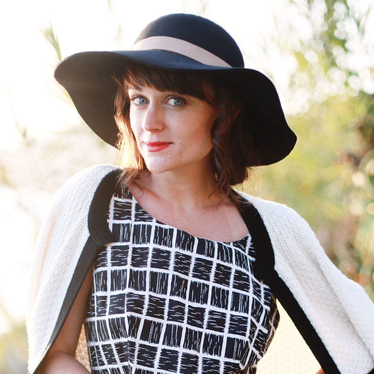 Personal Stylist & Mentor for Small Businesses // ♥ West Wing, football, Brooklyn, God // My party is on Instagram @HilaryRushford