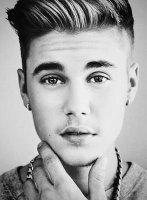 ➡Justin Bieber Fanpage♡
➡We love Justin♡
➡'cause if the page has many follower,
 follow @justinbieber maybe too♡.

Thanks to all who follow this page♡