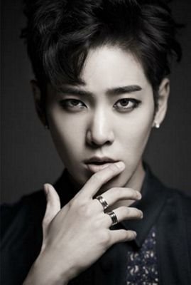 Raehyun vocalist dei f.cuz                                        09.01.15  @_TheWhiteTiger_