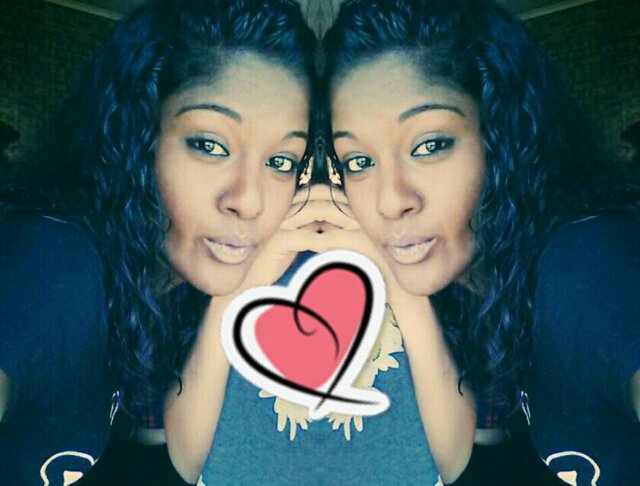 --God†♡.. •[U]ni[Q]ue•.. Music is my life! •[Blue eyed Bunnies]• [Just be real♥] ••♡Smile Niqquh' •{For every dark night there's a brighter day #TupacShakur}•