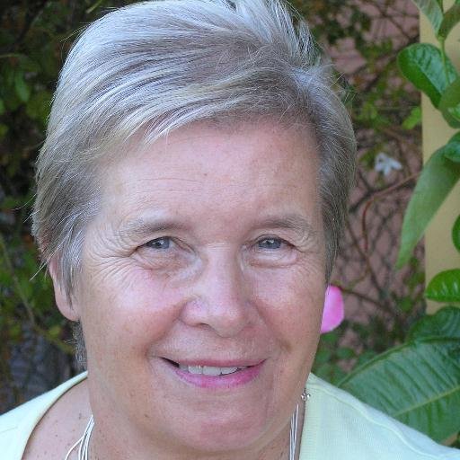 An Internet Marketing Entrepreneur for the last 5 years and successfully selling into https://t.co/4rwjfd0Csv