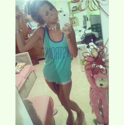 LuciiaPerddomo's profile picture. Conejera ♥. Mi pulpo la mejor 12*. Por y para las carvas. Quiero mucho a la carva con pelo de yanira. ''Si no te quieres a ti mismo nadie te va a querrer''