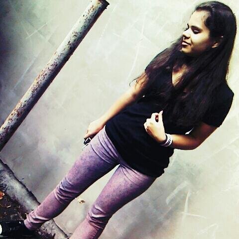High-school student, dancer and professional procrastinator ;)
Team follow back
