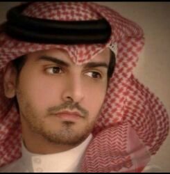 يتمنى الخير للجميع والصراحه مبدي ياتقبل الصدق ياابتعد🌸