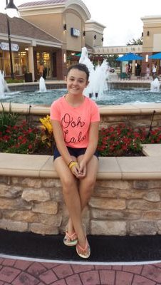 14 years old. Virginia . Hayes Grier♡♡♡♡♡. Cheerleader. September 25, 2000.  instagram: pencil345   Nash Grier♡♡♡♡