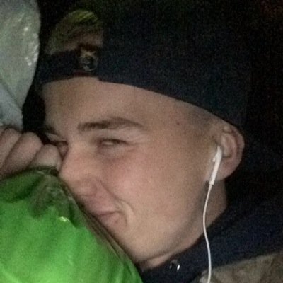 mikkellindblad's profile picture. im in your mum's car