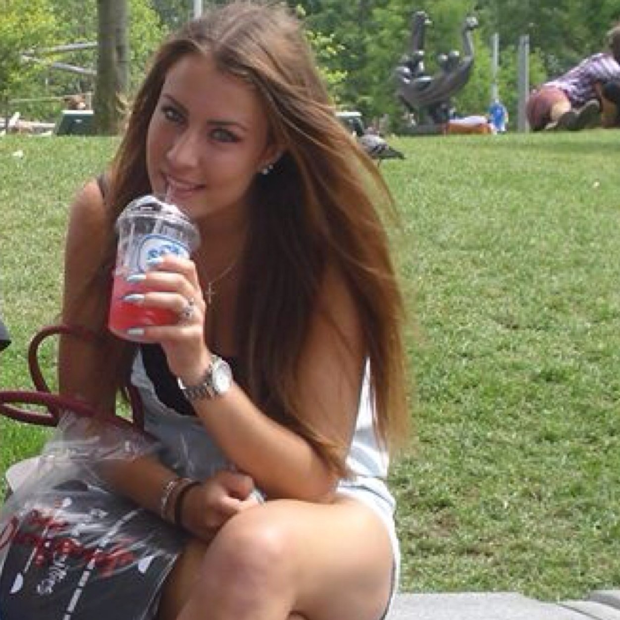 juliaax97's profile picture. 