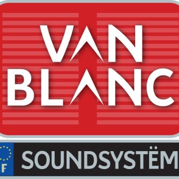 Je suis un van avec un soundsystem. Je suis blanc. J'aime la musique et les festivals. Comment t'appelles-tu?
