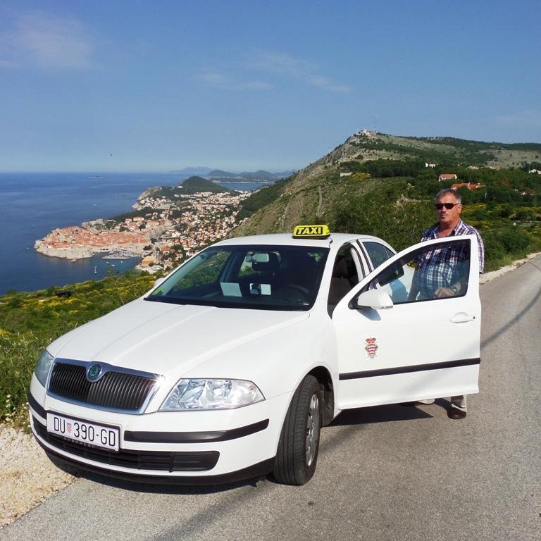 We provide taxi transfers in #Dubrovnik and area, airport pick ups. Reach your destination with professional and secure service.