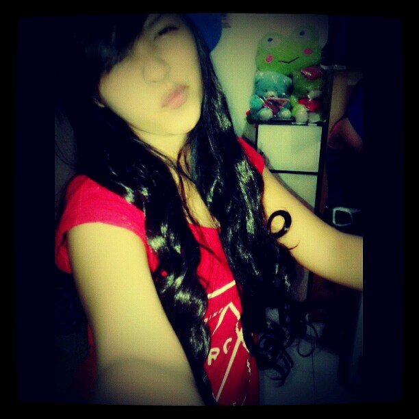 I ♡mom dad I♡Arizwandhy I♡hellokitty I♡fhoto I♡shopping I♡kristen stewart