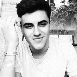 Free follow because I love you and your fav loves you :)