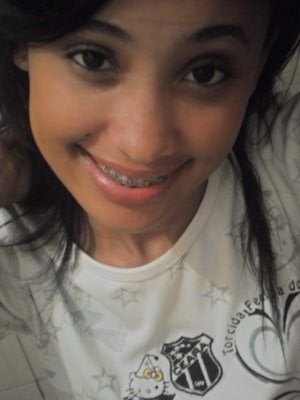 o sorriso estampado na minha face,er o disfarce contra toda hipocrisia e falsidade!...