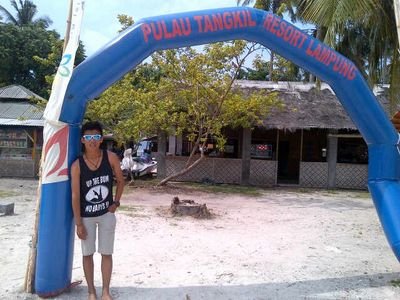 Hal pertama yg perlu diingat untuk menjadi sukses: lakukan segala sesuatu dari hati.