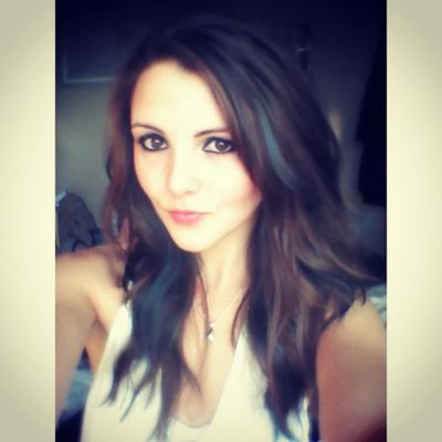 helenmilner7's profile picture. 