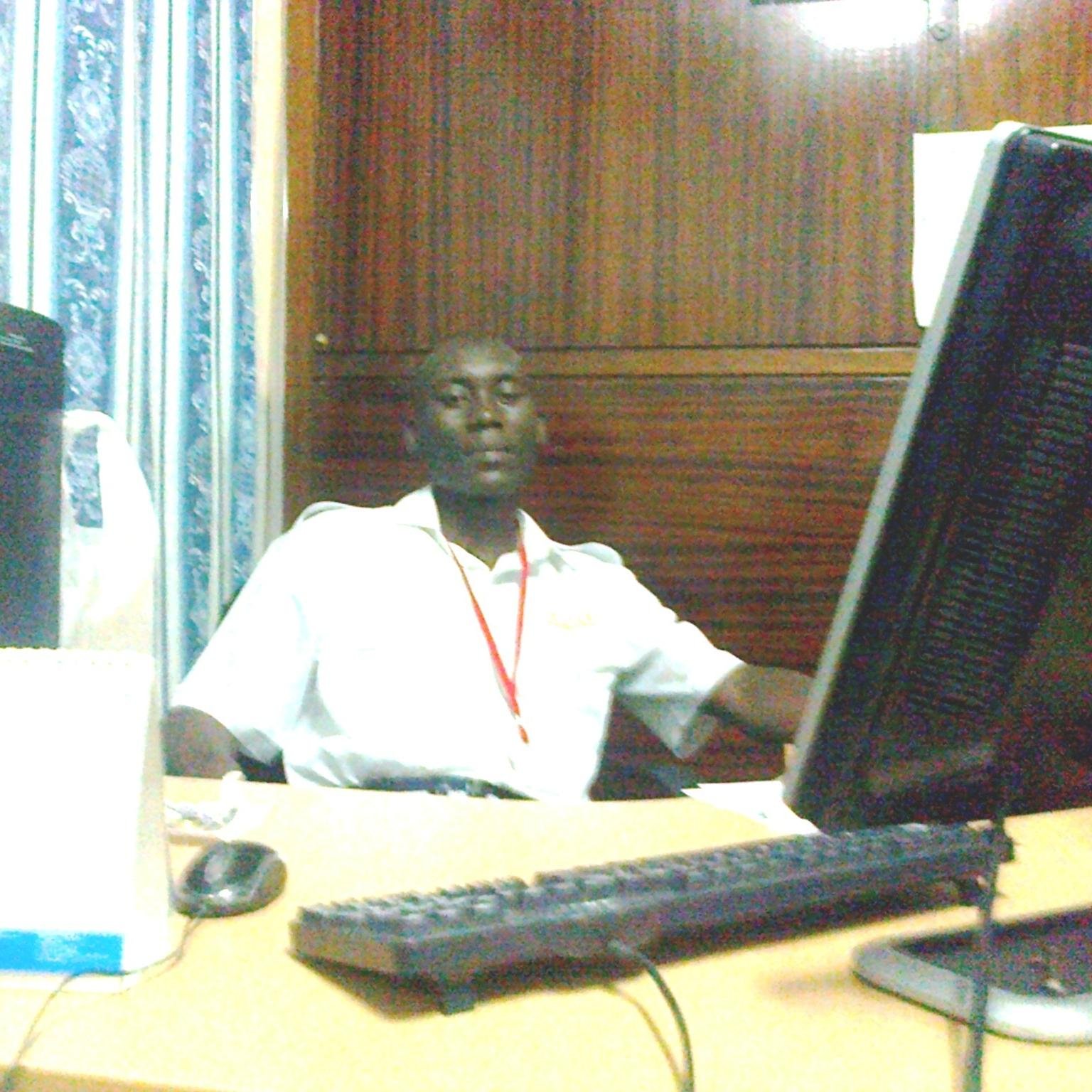 sabumoiz's profile picture. 