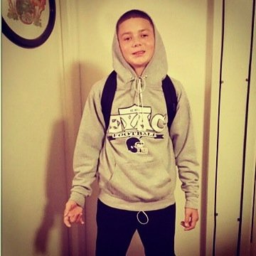 baseball is life ⚾️
crushing  
kik: sallysal_1