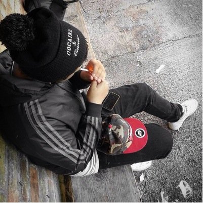 Snapchat-fxck_kier Instagram-blvckbrxh Tumblr-blvck-brxh