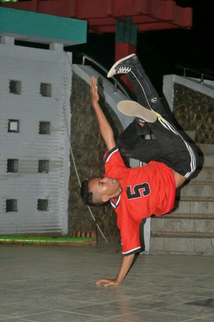 dwikyDK's profile picture. Ig : dwikyk