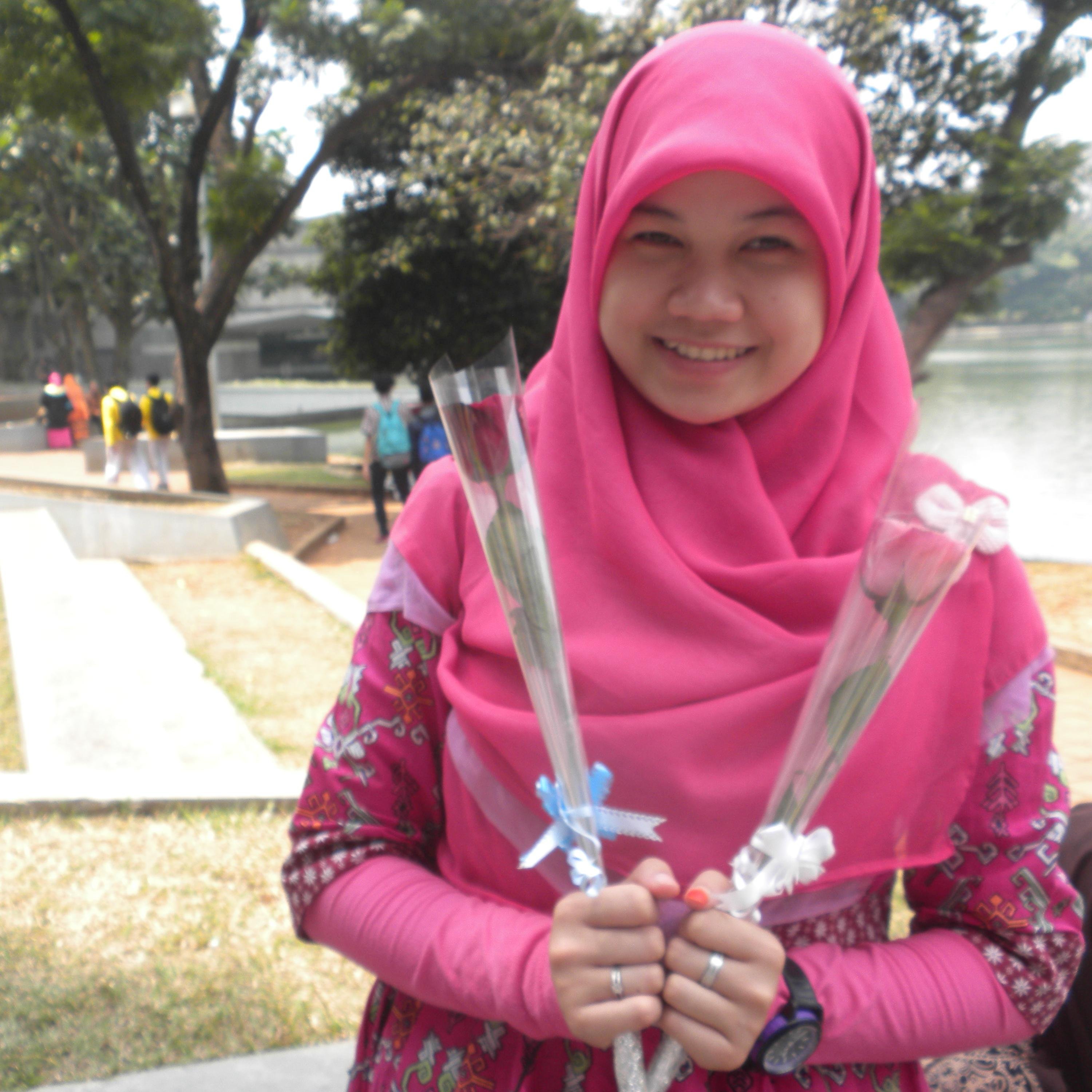 Conan and Purple Rose Lover:)
@sastraarabUI @sastraarab2013 @FTTUI2014