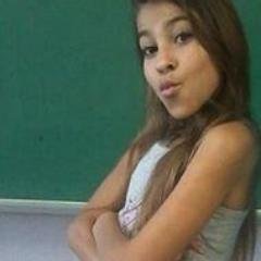αquelα que αcordα, deρσis de uм sonho levαntα, depois de uм toмbo; sorrii depois de uмα grαnde decepçαo ;♥ Segui que sigo de volta
