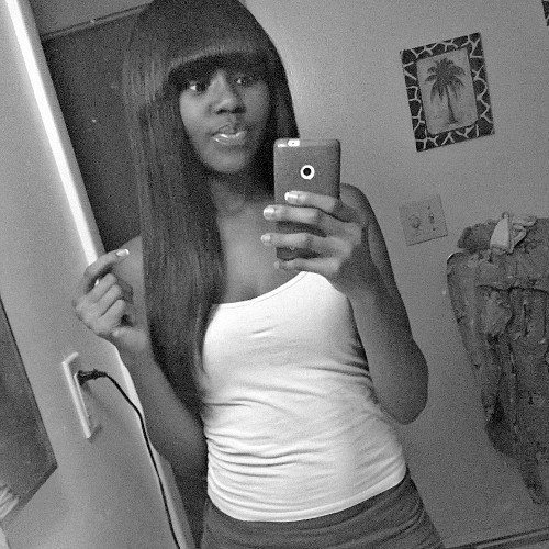 3 Things you Should know about me:  A'laysia's My World  Taken  Wife of a Hustler

✌
