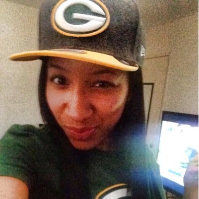 Mind ya bUSiNESS; not out here lookin for friends or a man.. I'm living life #suckaFREE #GreenbayPACKERS