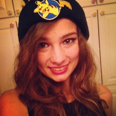 Hi. Im dani. i sing and make videos on youtube! :)