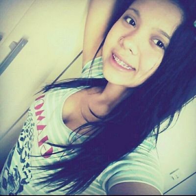 “Fria num dia, meiga no outro.”
- ✌