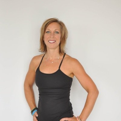 Mom of 2 girls, wife, & Co-Owner of Element22. Masters degree+ HealthEducation. Exercise fanatic🌟Co-founder Barre22 method & master trainer
