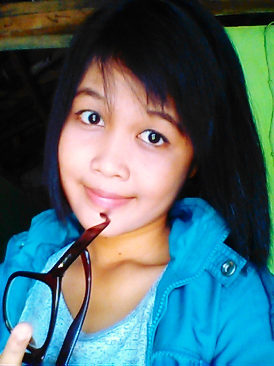 Live is a choice . choice to the best to your life .