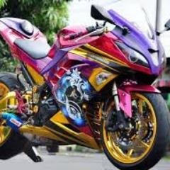 Genggamlah bumi sebelum bumi menggengam anda, pijaklah bumi sebelum bumi memijak anda,maka perjuangkanlah hidup ini sebelum anda memasuki perut bum