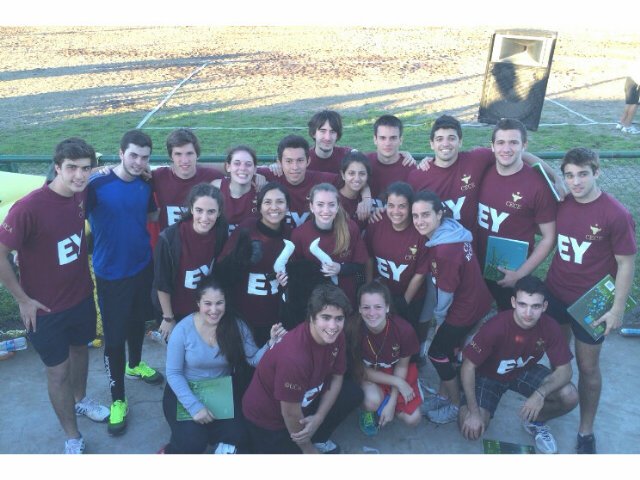 Somos alumnos de la #UCA que formamos parte del Centro de Estudiantes de Ciencias Económicas.