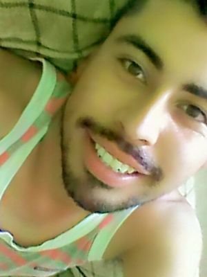 soy fher tengo 24 año vivan la vida loca muajajaja